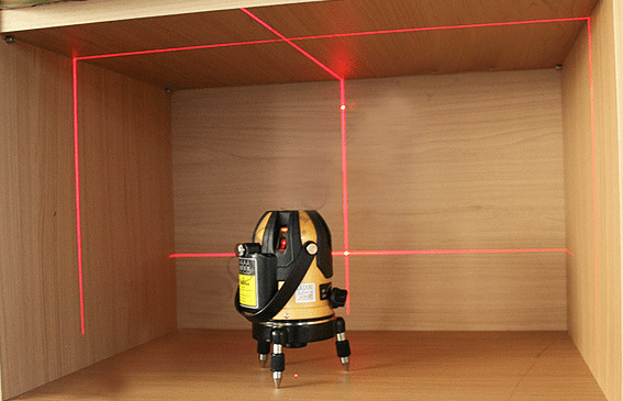 Máy cân bằng laser