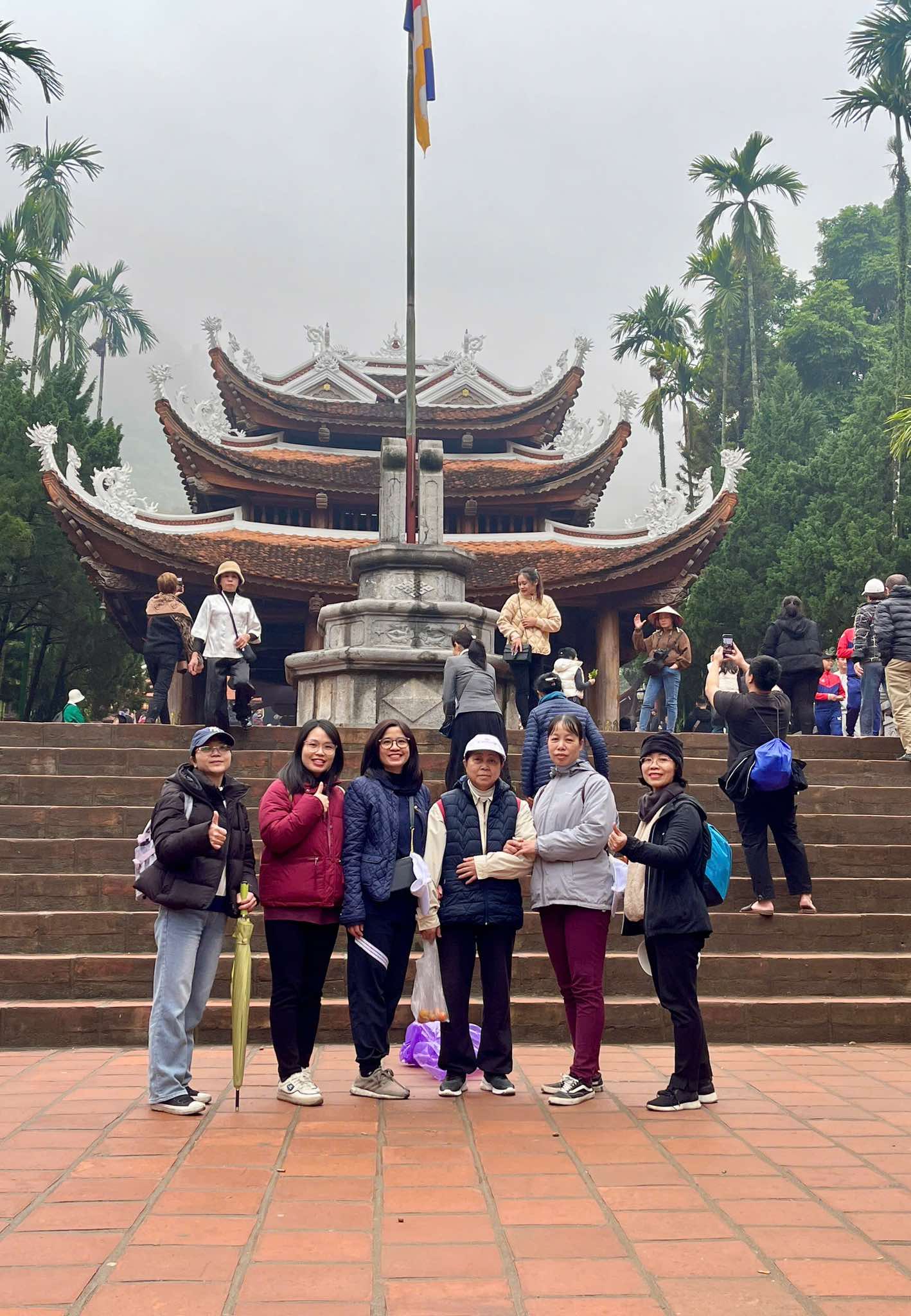 du xuân đầu năm tại chùa hương của công ty thắng lợi 6 du xuân đầu năm tại chùa hương của công ty thắng lợi 6