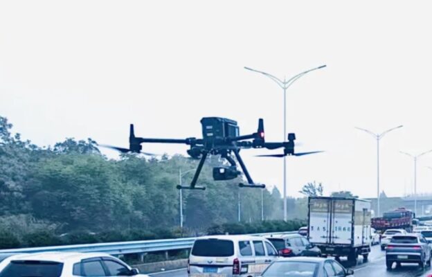 Sử dụng Drone để giám sát Sử dụng Drone để giám sát