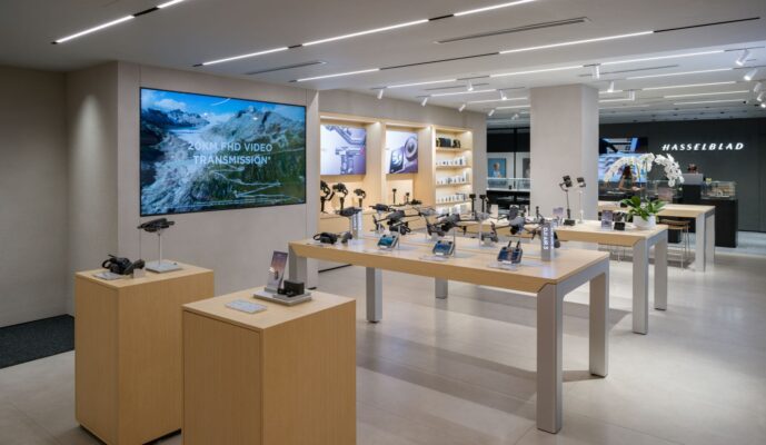 sản phẩm DJI được trưng bày tại Trung tâm trải nghiệm DJI ARS sản phẩm DJI được trưng bày tại Trung tâm trải nghiệm DJI ARS