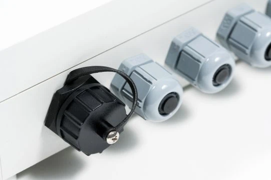 7300 Monitor nhìn từ góc lắp đặt thực tế