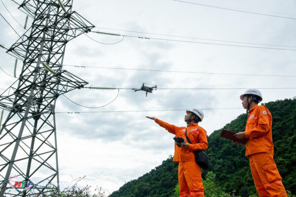 các bước kiểm tra đường dây điện bằng Drone 2 các bước kiểm tra đường dây điện bằng Drone 2